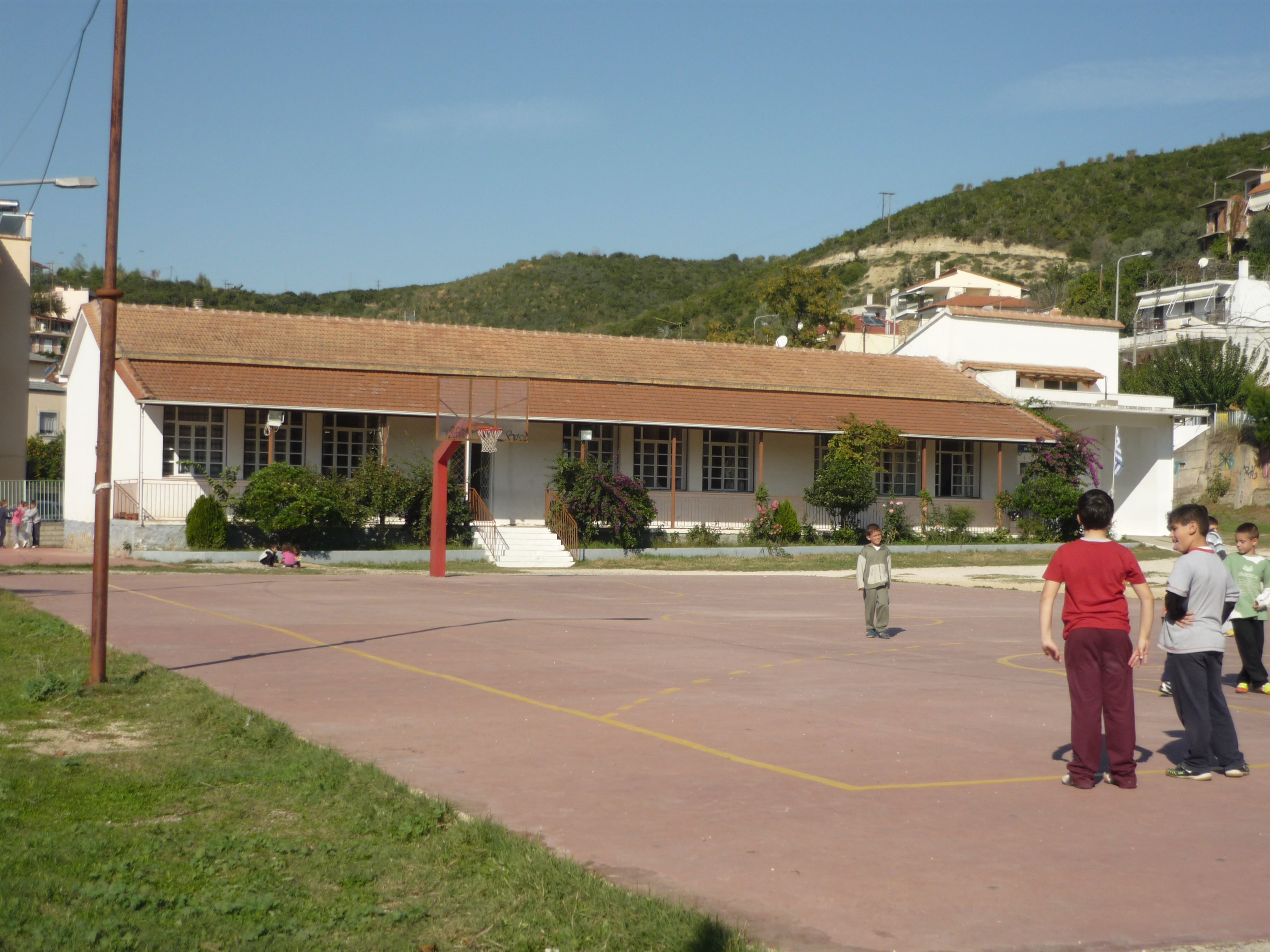 ds menidiou